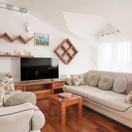 Apartment Grey Stone Vodice